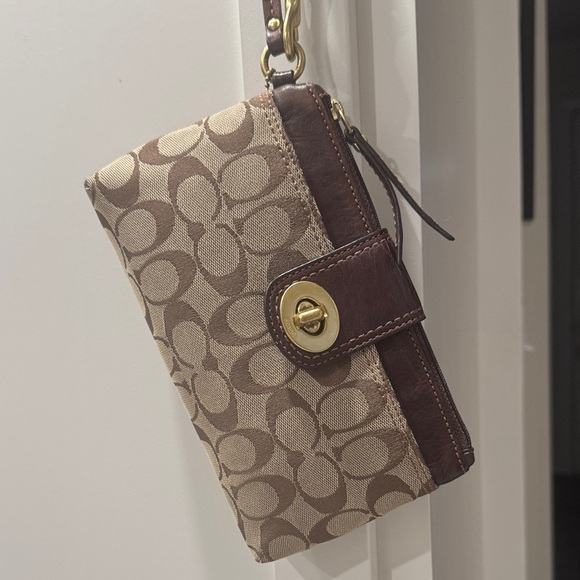 Coach Handbags - Coach Signature Canvas & Leather Clutch